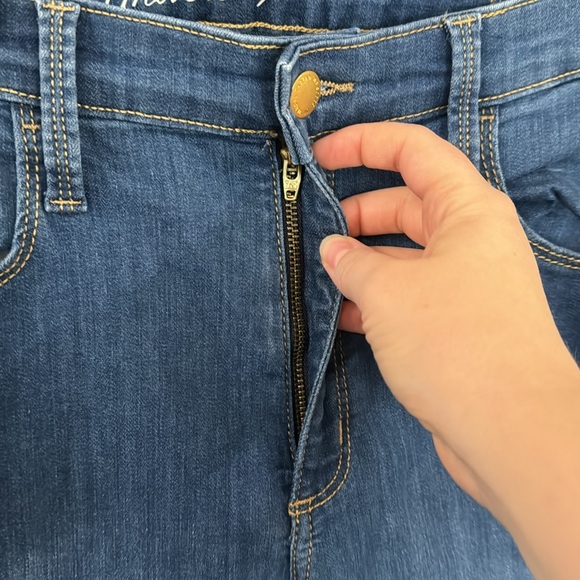 Universal Thread  Mediun Wash High Rise Skinny Denim  Jeans Size 32 - Picture 6 of 11